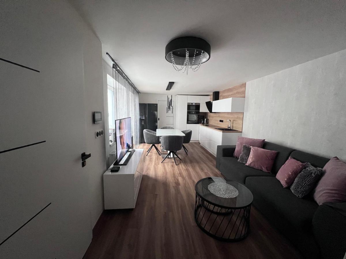 Elizabeth'S Apartments Велке Біловіце Екстер'єр фото